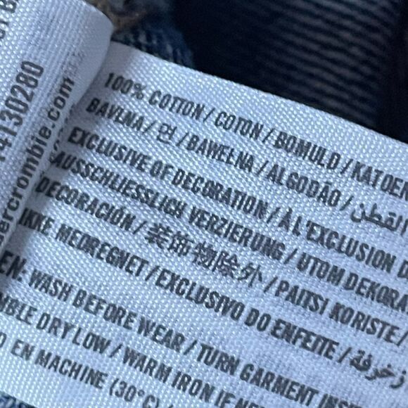 Abercrombie & Fitch Medium Wash Distressed Skinny Jeans (Size: 0/25) - Picture 9 of 12